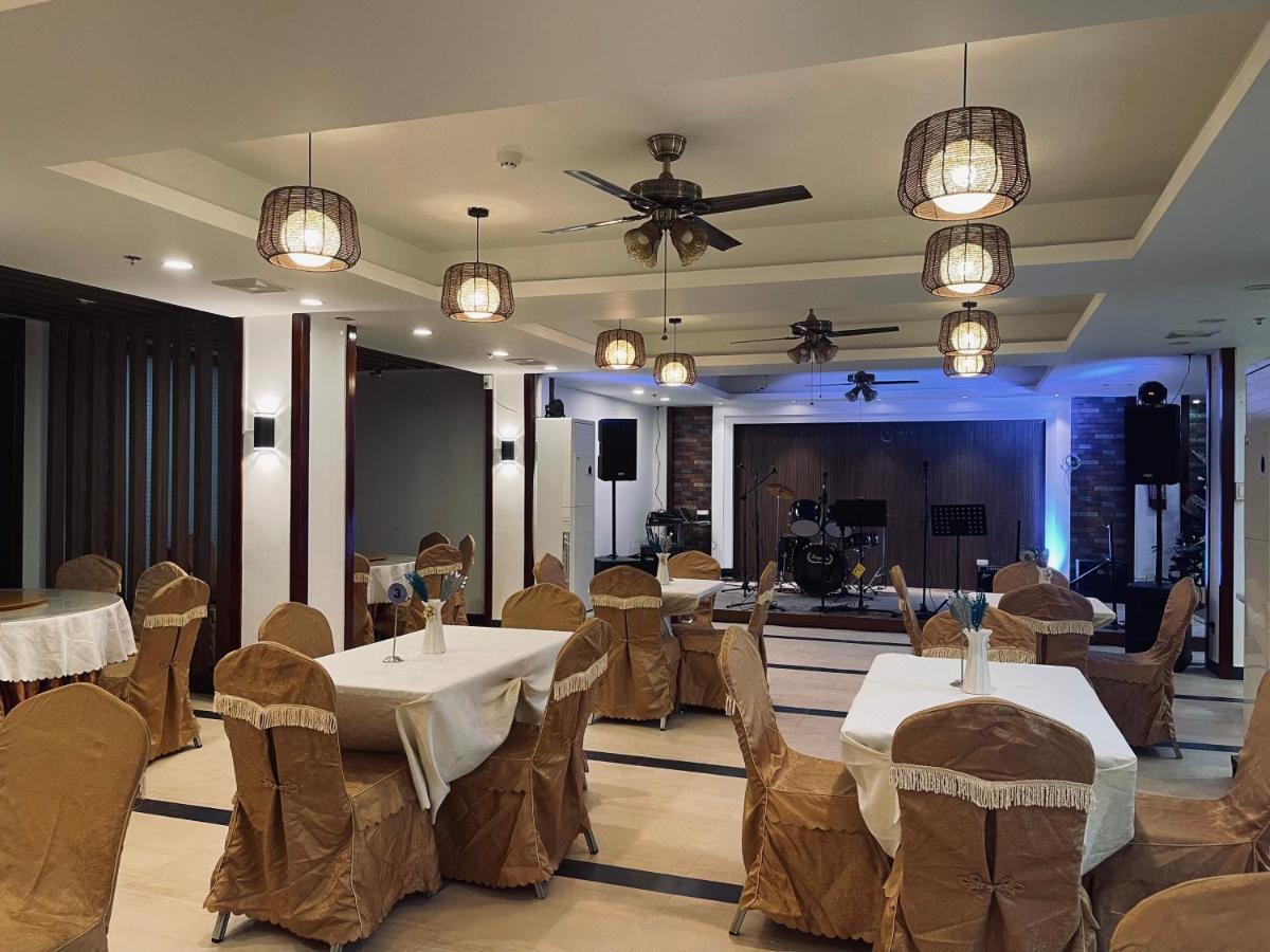 Erus Suites Hotel Boracay Manoc-Manoc Екстериор снимка