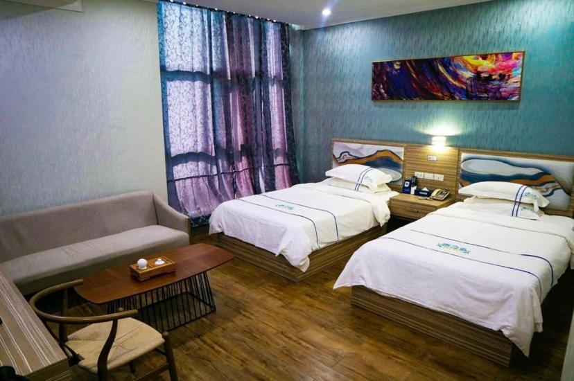 Erus Suites Hotel Boracay Manoc-Manoc Екстериор снимка