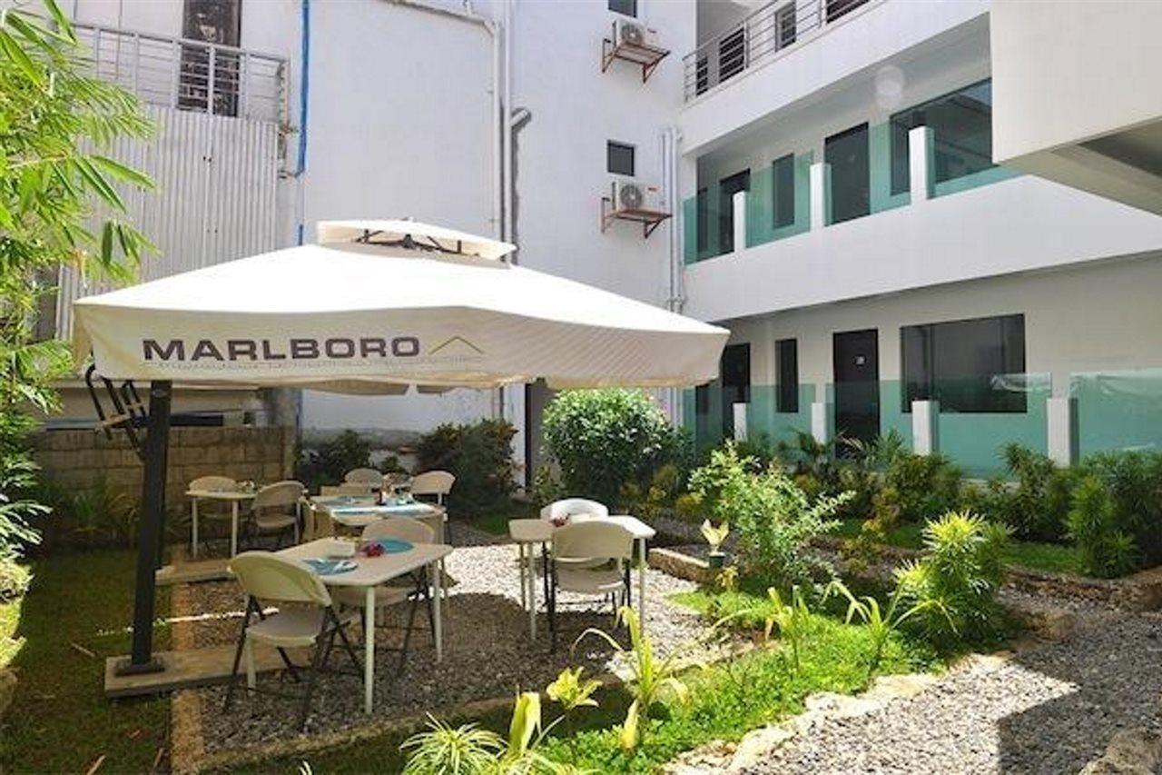 Erus Suites Hotel Boracay Manoc-Manoc Екстериор снимка