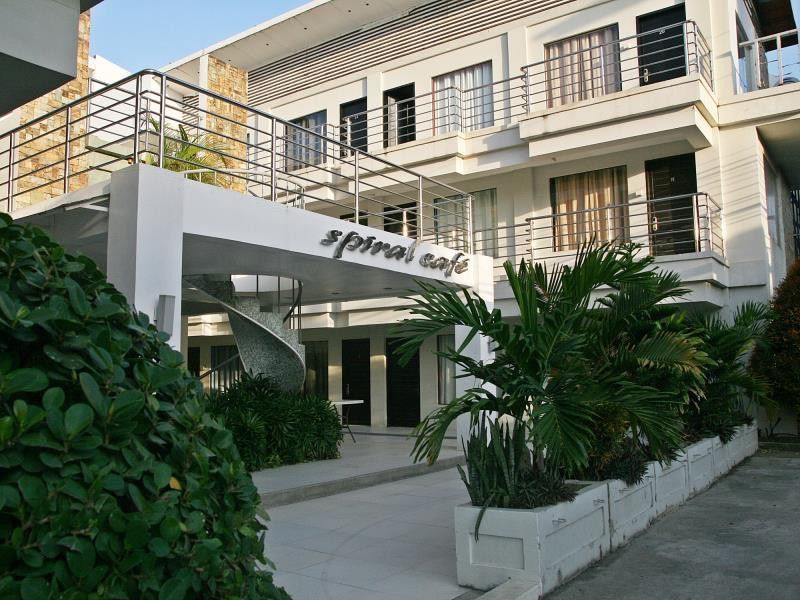 Erus Suites Hotel Boracay Manoc-Manoc Екстериор снимка