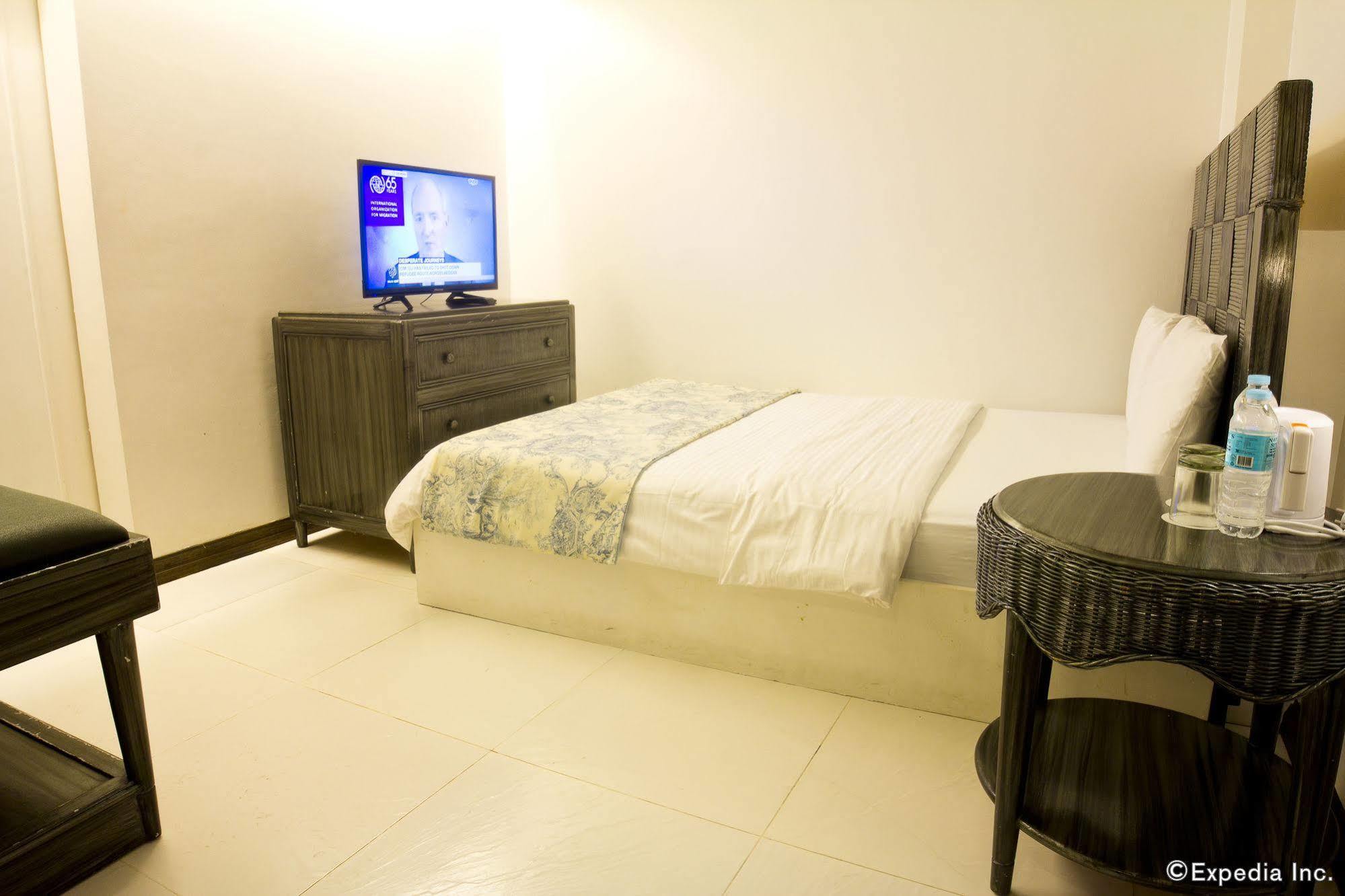 Erus Suites Hotel Boracay Manoc-Manoc Екстериор снимка